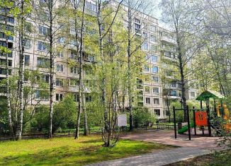 Трехкомнатная квартира на продажу, 67.8 м2, Санкт-Петербург, улица Карпинского, 11к1, Калининский район