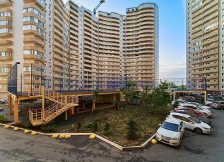 Продам однокомнатную квартиру, 50 м2, Краснодар, улица Вишняковой, 1/23к2, улица Вишняковой