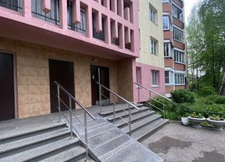 Продаю 1-ком. квартиру, 37 м2, Нижний Новгород, улица Ванеева, 110/30