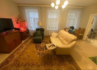 Сдается 2-комнатная квартира, 78 м2, Санкт-Петербург, Лахтинская улица, 20, метро Чкаловская