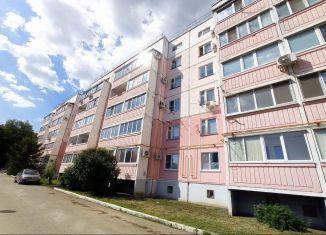 Продаю 1-ком. квартиру, 37.2 м2, Бузулук, улица Шевченко, 89А