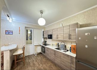 Сдам двухкомнатную квартиру, 40 м2, Краснодар, улица Селезнёва, 4/5, Карасунский округ