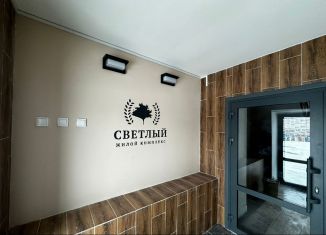 Продажа 1-ком. квартиры, 41.5 м2, деревня Крутые Выселки, Строительная улица, 15