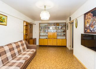 Продается четырехкомнатная квартира, 60 м2, Благовещенск, улица Горького, 192