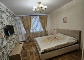 Сдам двухкомнатную квартиру, 50 м2, Ленинградская область, проспект Героев, 26