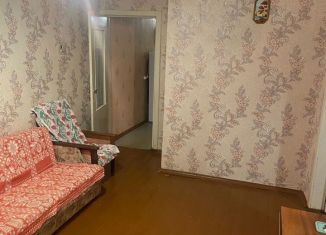 Продается 3-ком. квартира, 50.1 м2, Чудово, Молодогвардейская улица, 4