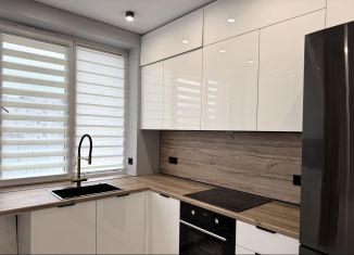 Продам 2-ком. квартиру, 61 м2, Воронеж, набережная Чуева, 7