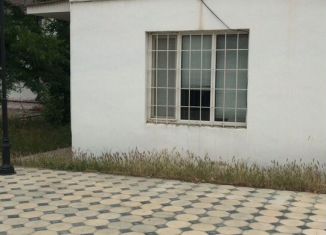 Торговая площадь на продажу, 32 м2, Южно-Сухокумск, улица Буйнакского, 5