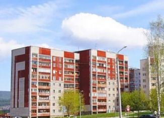 Продажа трехкомнатной квартиры, 64 м2, Белорецк, улица В. Ленина, 62