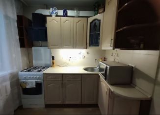 Сдам в аренду двухкомнатную квартиру, 45 м2, Владимир, улица Балакирева, 43