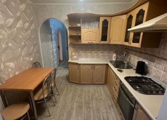 Сдаю в аренду 3-комнатную квартиру, 65 м2, Калининград, Эльблонгская улица, 31