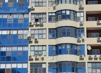 Продаю 1-ком. квартиру, 44 м2, Горячий Ключ, улица Ленина, 195Г
