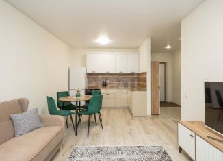 Сдаю в аренду 1-ком. квартиру, 40 м2, Тюмень, улица Василия Малкова, 12