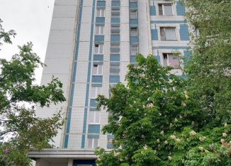 Продам 1-комнатную квартиру, 37.2 м2, Москва, улица Маршала Голованова, 1, метро Братиславская