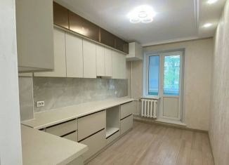 Продажа трехкомнатной квартиры, 66 м2, Ульяновск, улица 40-летия Победы, 8, Заволжский район