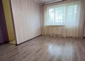 Продаю 2-ком. квартиру, 45 м2, Псков, Рижский проспект, 39