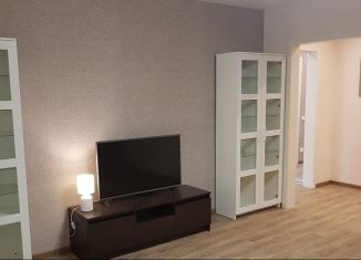 Сдаю 1-ком. квартиру, 40 м2, Челябинск, улица Цвиллинга, 62