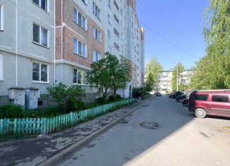 Продается однокомнатная квартира, 33 м2, Псков, Стахановская улица, 8