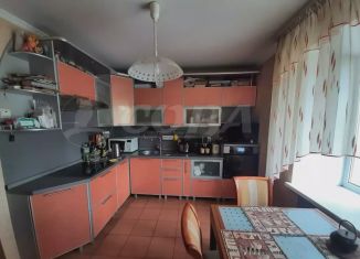 Продаю 3-ком. квартиру, 74.9 м2, Тюмень, Центральный округ, улица Мельникайте, 44/2