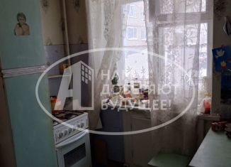 Продажа 3-ком. квартиры, 62 м2, Глазов, Интернациональная улица, 4