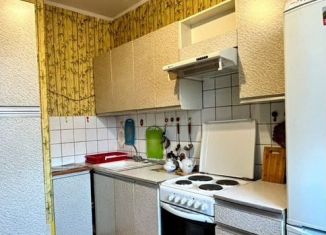 Сдаю в аренду 2-ком. квартиру, 50 м2, Москва, 16-я Парковая улица, 37к1, метро Щёлковская