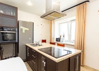 Продаю 2-комнатную квартиру, 68 м2, Благовещенск, Амурская улица, 89