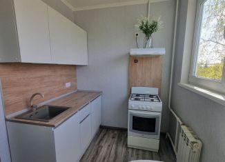 Сдам в аренду двухкомнатную квартиру, 46 м2, Санкт-Петербург, улица Ольги Форш, 13к1, метро Академическая