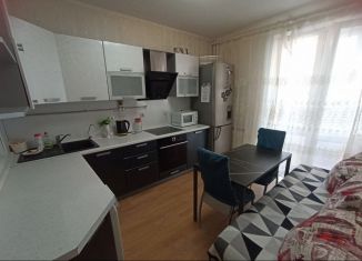Сдача в аренду 1-комнатной квартиры, 30 м2, Тюмень, улица Николая Зелинского, 19