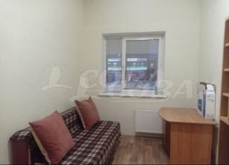 Продажа однокомнатной квартиры, 30 м2, Тюмень, улица Станислава Карнацевича, 7, Восточный округ