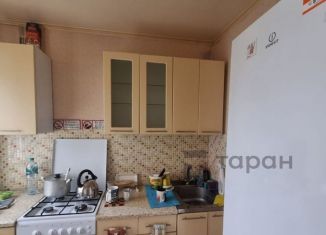 Сдаю двухкомнатную квартиру, 58 м2, Челябинск, улица Дзержинского, 101