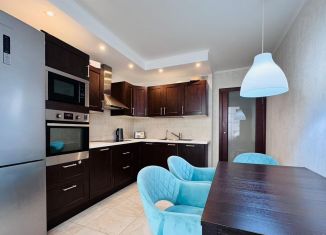 Продажа 2-ком. квартиры, 57 м2, Краснодар, улица имени Николая Семеновича Котлярова, 17
