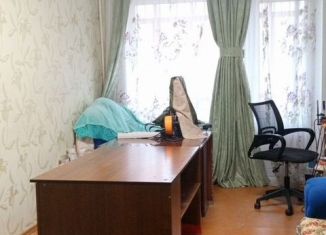 Продаю трехкомнатную квартиру, 58.9 м2, поселок городского типа Мирный, Песочная улица, 2