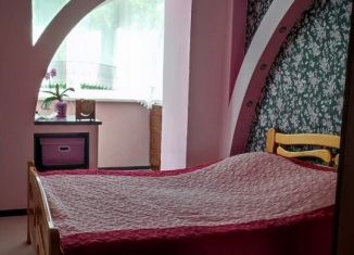 Продается 3-комнатная квартира, 64 м2, Алатырь, улица Тельмана, 8