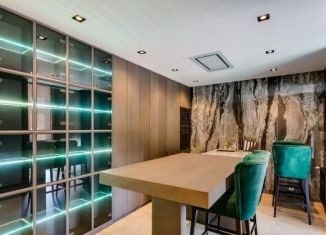 Продам 2-комнатную квартиру, 78 м2, Москва, метро Минская, Нежинская улица, 1к1