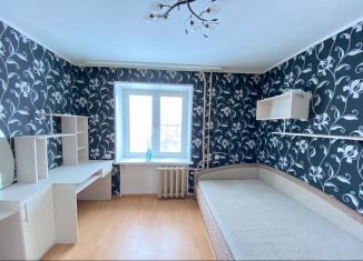 Продается 2-комнатная квартира, 50 м2, Боровичи, Ленинградская улица, 15