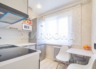 Продажа 2-ком. квартиры, 43.3 м2, Томск, улица Мичурина, 79