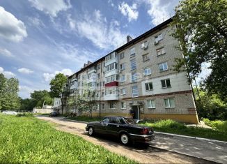Продаю 2-ком. квартиру, 50 м2, Димитровград, улица Гончарова, 6