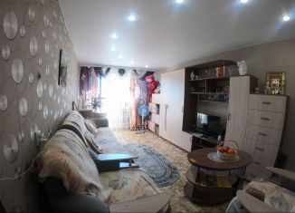 Продам 2-ком. квартиру, 44 м2, поселок городского типа Шушенское, 2-й микрорайон, 20