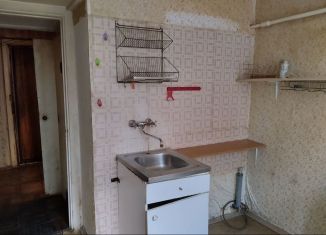 Трехкомнатная квартира в аренду, 70 м2, Санкт-Петербург, улица Есенина, 15, метро Проспект Просвещения