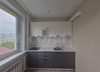 Аренда 1-комнатной квартиры, 30 м2, Тобольск, 7-й микрорайон, 21