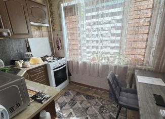 Продается двухкомнатная квартира, 53 м2, Армавир, улица Каспарова, 11