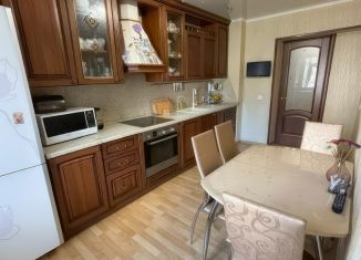 3-комнатная квартира на продажу, 70.7 м2, Краснодар, улица Западный Обход, 42к1, Прикубанский округ