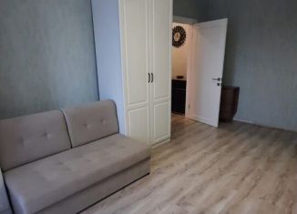 Сдам в аренду 2-ком. квартиру, 50 м2, Екатеринбург, улица Щорса, 24