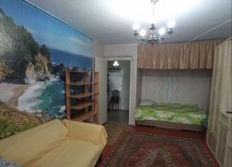 Сдается однокомнатная квартира, 32 м2, Тайшет, улица Воинов-Интернационалистов, 185