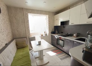 Продам двухкомнатную квартиру, 57 м2, Кировск, Молодёжная улица, 18