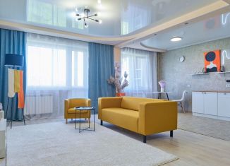 Продажа трехкомнатной квартиры, 65 м2, Томск, улица Клюева, 26