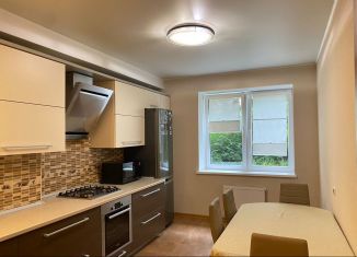 Продается 2-ком. квартира, 67.3 м2, Калининград, Колхозная улица