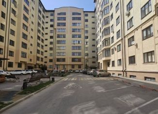 Продается многокомнатная квартира, 180 м2, Нальчик, улица Шарданова, 48