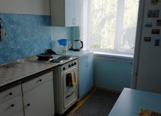 3-комнатная квартира в аренду, 40 м2, Новосибирск, улица Петухова, 76