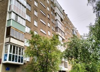 Продажа 3-ком. квартиры, 596 м2, Барнаул, улица Шумакова